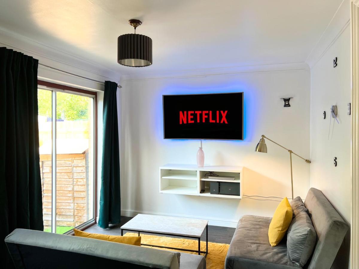 Apartament Last-minute Offers L Exclusive Deals On 2 Double Bedrooms - Weekly & Monthly - Sleeps 6 Lhofin Short Lets & Serviced *