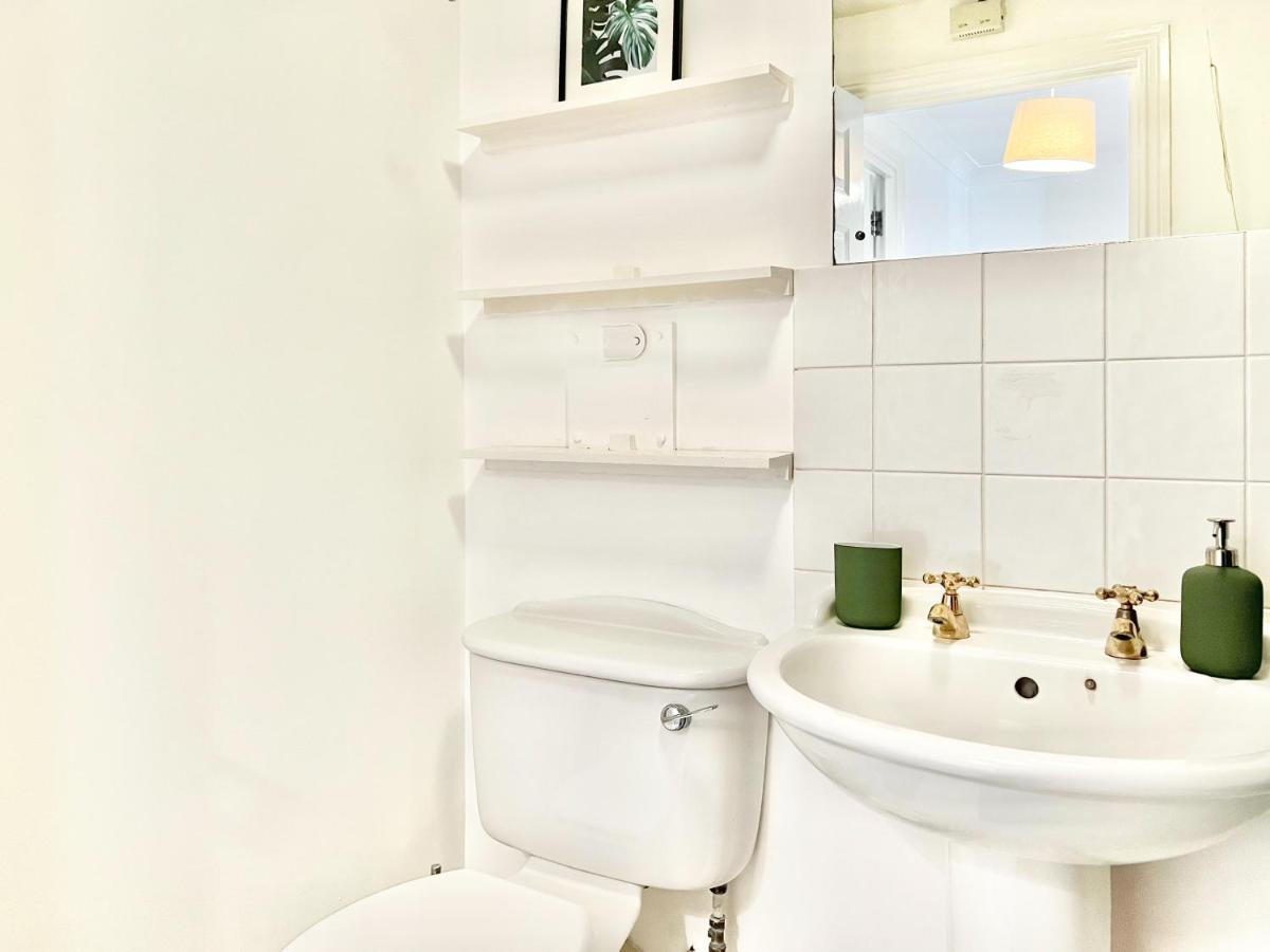 Last-minute Offers L Exclusive Deals On 2 Double Bedrooms - Weekly & Monthly - Sleeps 6 Lhofin Short Lets & Serviced * Londra