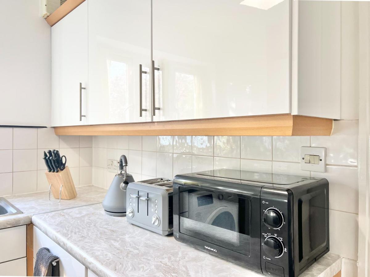 Last-minute Offers L Exclusive Deals On 2 Double Bedrooms - Weekly & Monthly - Sleeps 6 Lhofin Short Lets & Serviced Londra